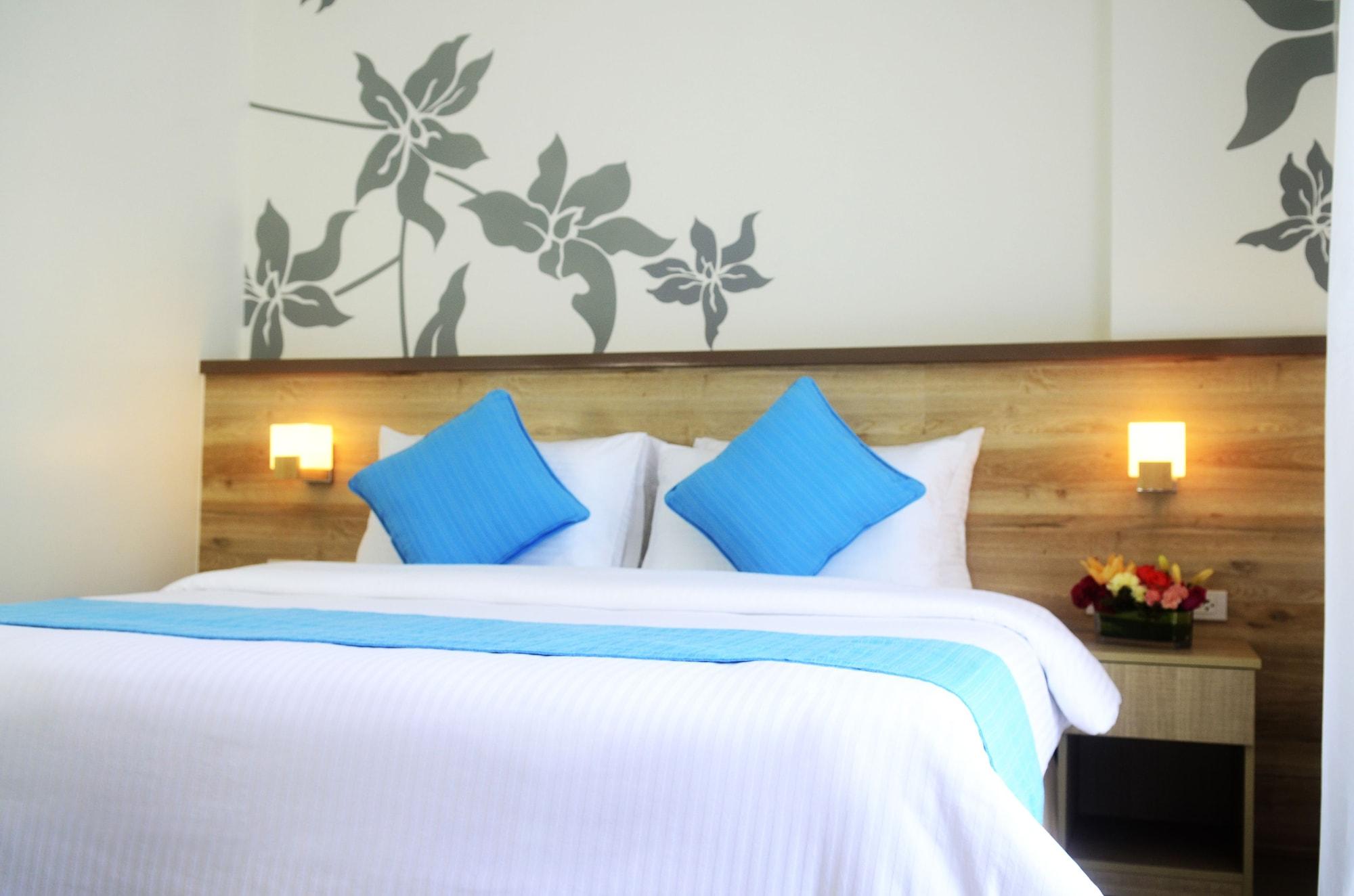 Balabag  Azalea Hotels & Residences Boracay מראה חיצוני תמונה
